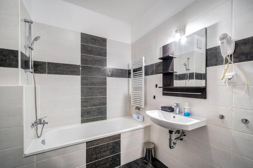 Elagant City Nest Two بودابست المظهر الخارجي الصورة